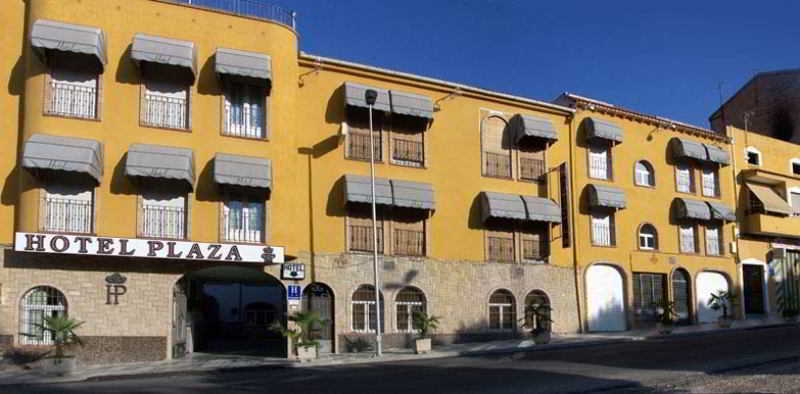 Hotel Plaza Manjon Villanueva Del Arzobispo Exterior photo